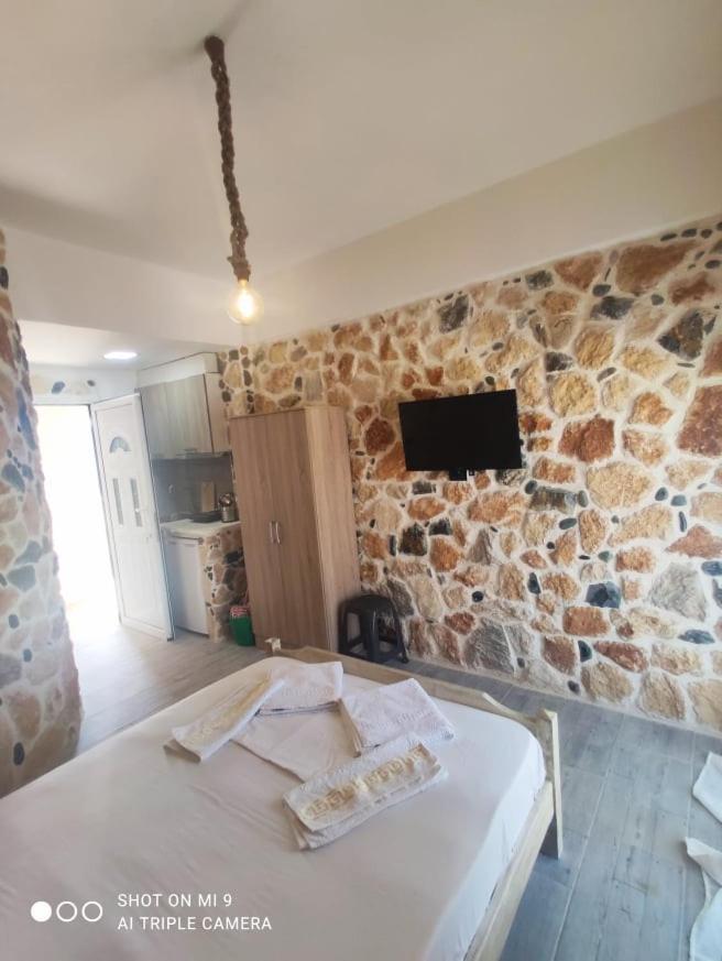 Malvina Rooms Kallithea  Eksteriør billede